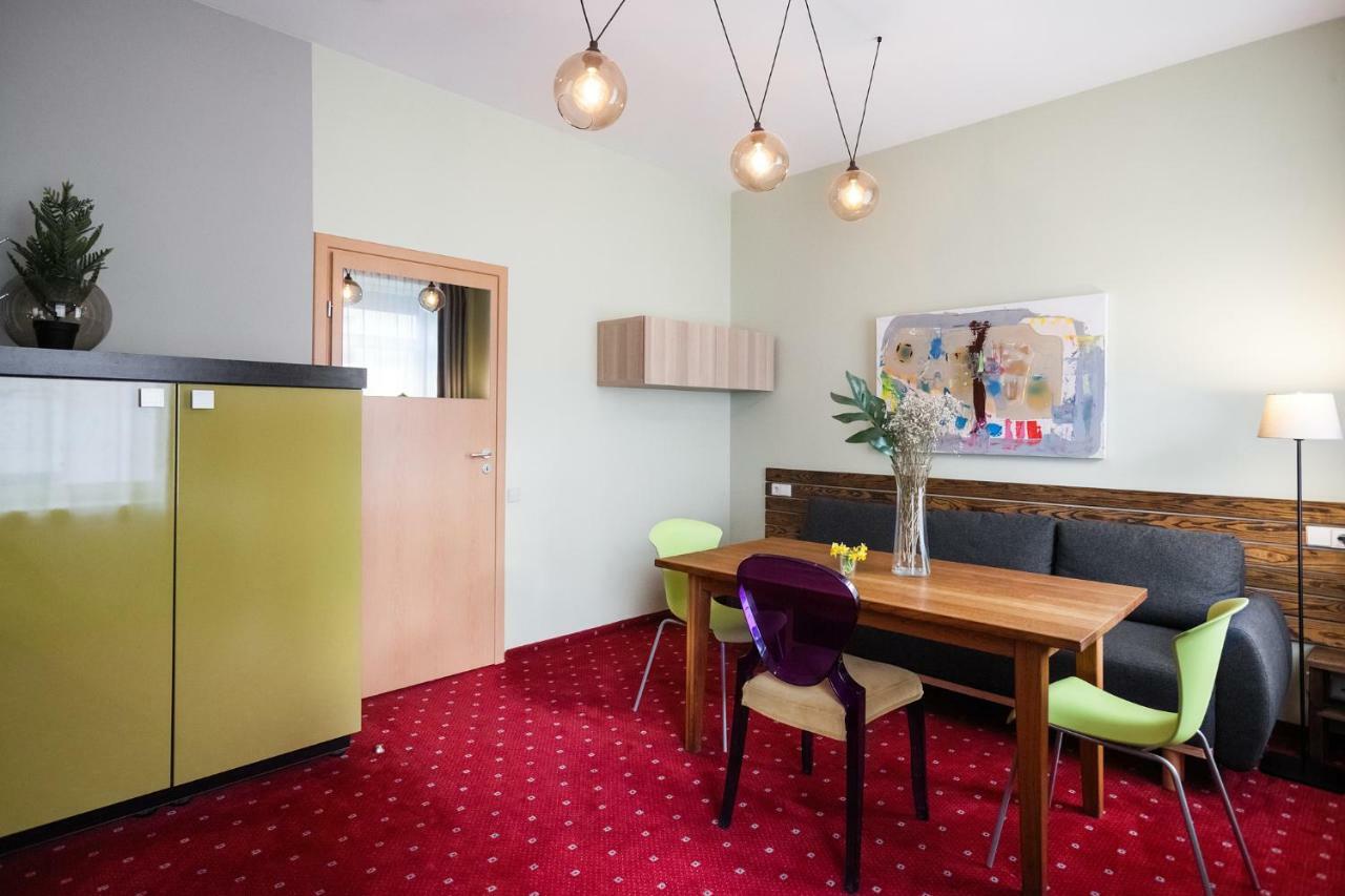 Elofthotel Vilnius Esterno foto